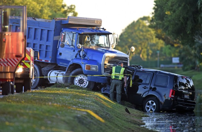 Truck crashes lawyers injury warn kill personal crash accident pennsylvania